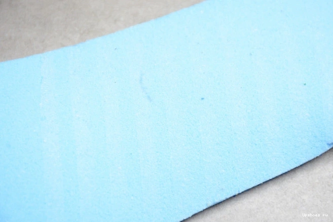 SE Jordan CQ7629-100  Mid Ehsani Melody  Fearless 1 1027